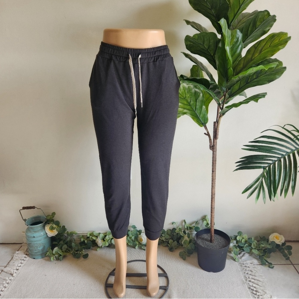 Vuori performance jogger
